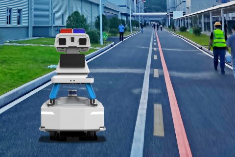 长宁区推出智能安防机器人 助力智慧城市建设