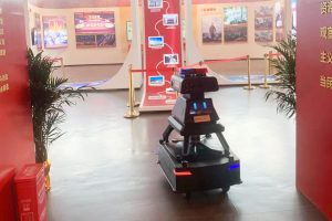 安防机器人定制需要具备什么条件呢？