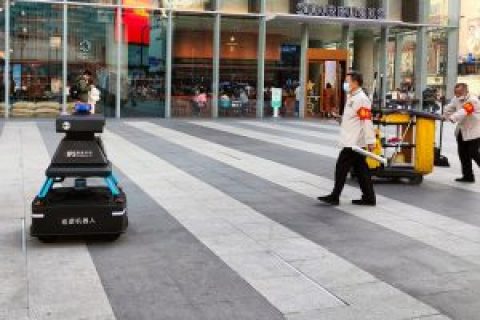 智能安防巡逻机器人具备什么功能呢？